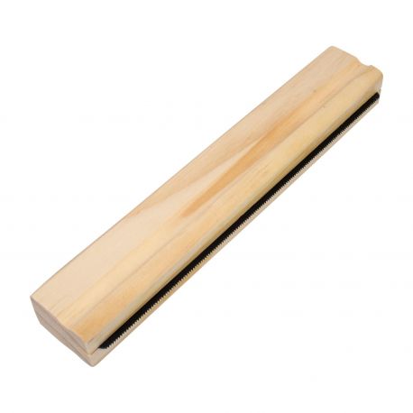 Striglia in legno
